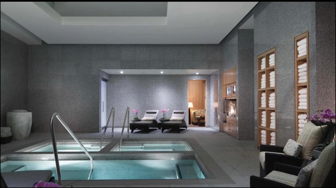 The Fantasy Suite Mgm Signature Pool View Las Vegas Exterior foto