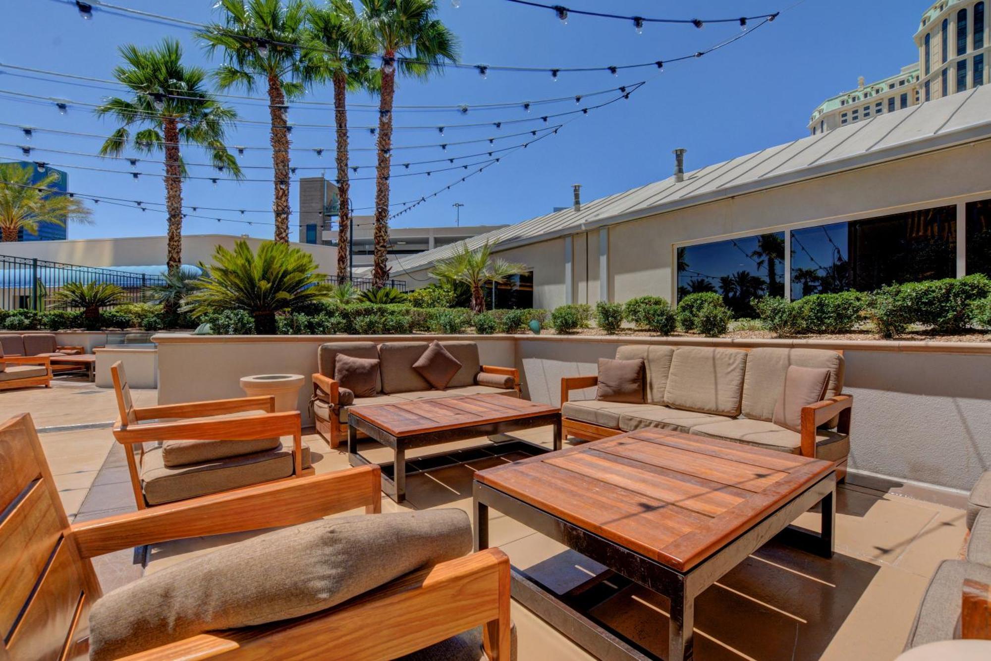 The Fantasy Suite Mgm Signature Pool View Las Vegas Exterior foto